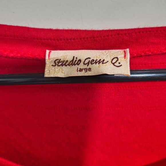 Studio Gem Large Red Textured Sharkbite Hem Embellished 3/4 Sleeve Tunic Top - Picture 3 of 5